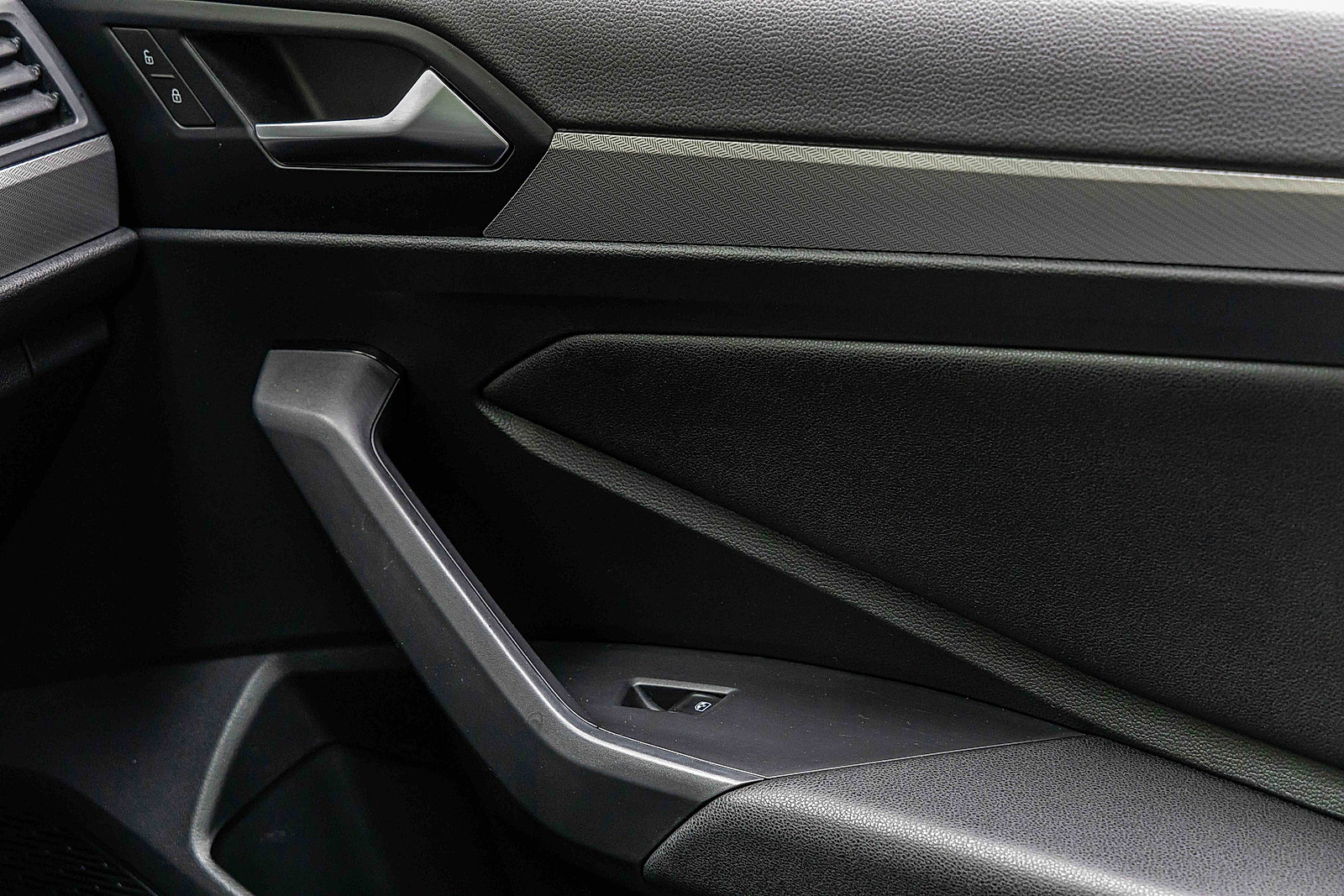 2019 Volkswagen Jetta SE R-Line photo 16