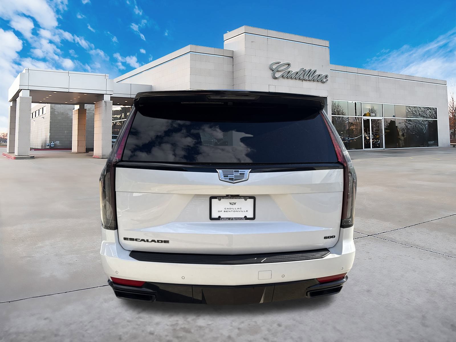 2023 Cadillac Escalade Sport Platinum photo 4