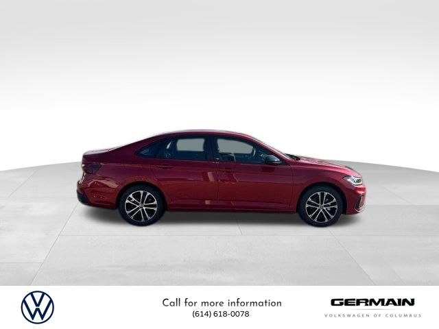 2025 Volkswagen Jetta 1.5T Sport photo 4