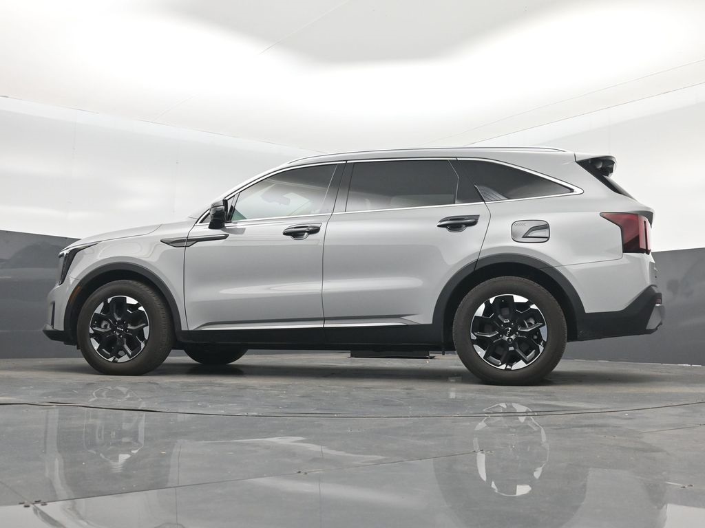 2025 Kia Sorento S photo 30