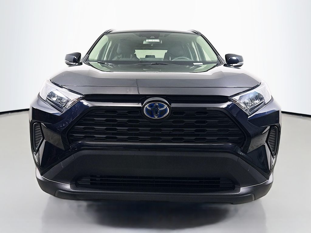 2020 Toyota RAV4 Hybrid LE photo 2