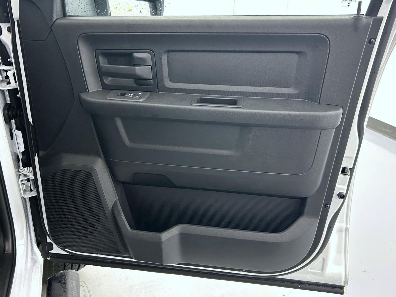 2026 Ram 2500 Tradesman photo 16