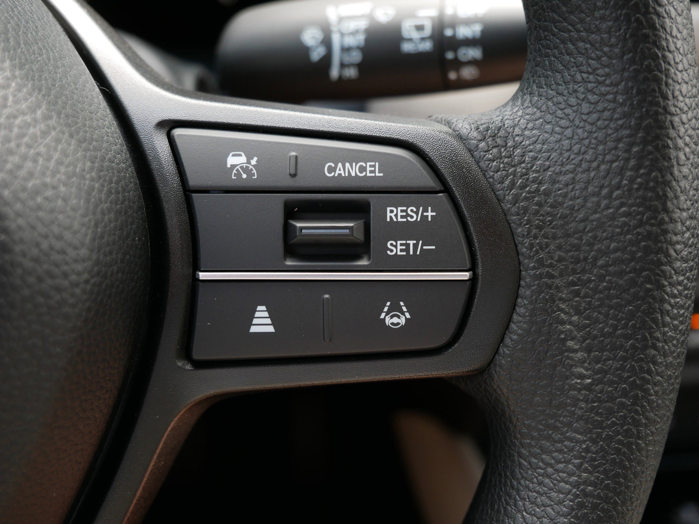 2026 Honda HR-V LX photo 16
