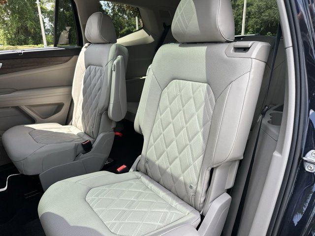 2026 Volkswagen Atlas SEL Premium R-Line photo 14