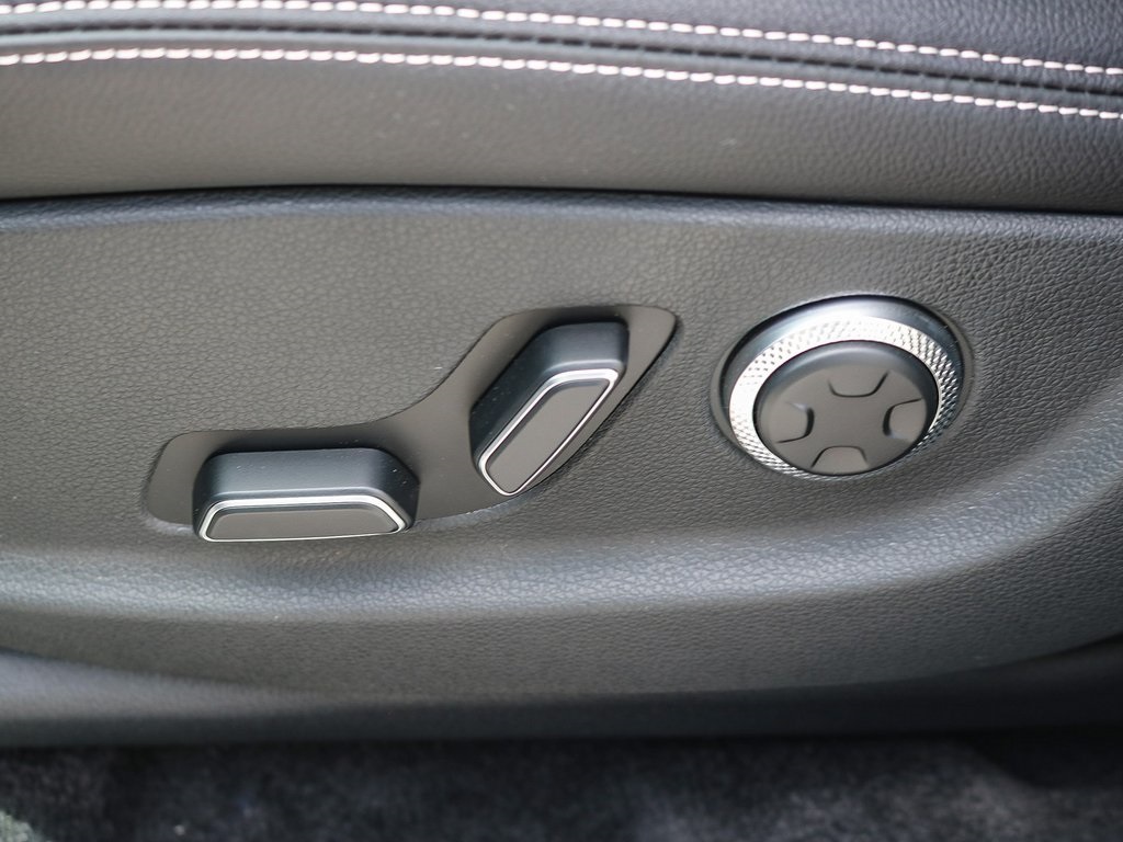 2026 Genesis Electrified GV70 photo 18