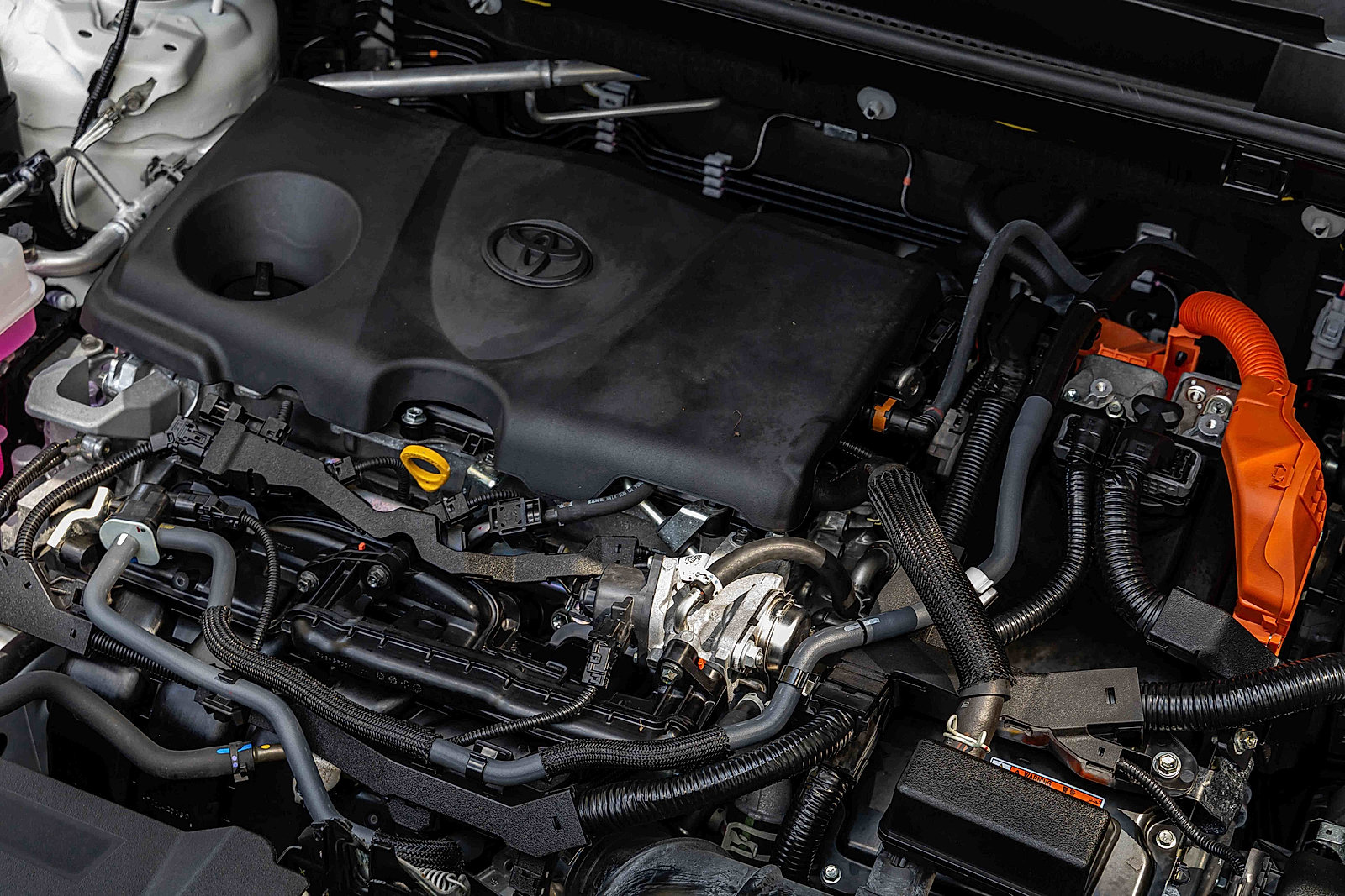 2023 Toyota RAV4 Hybrid XLE photo 28