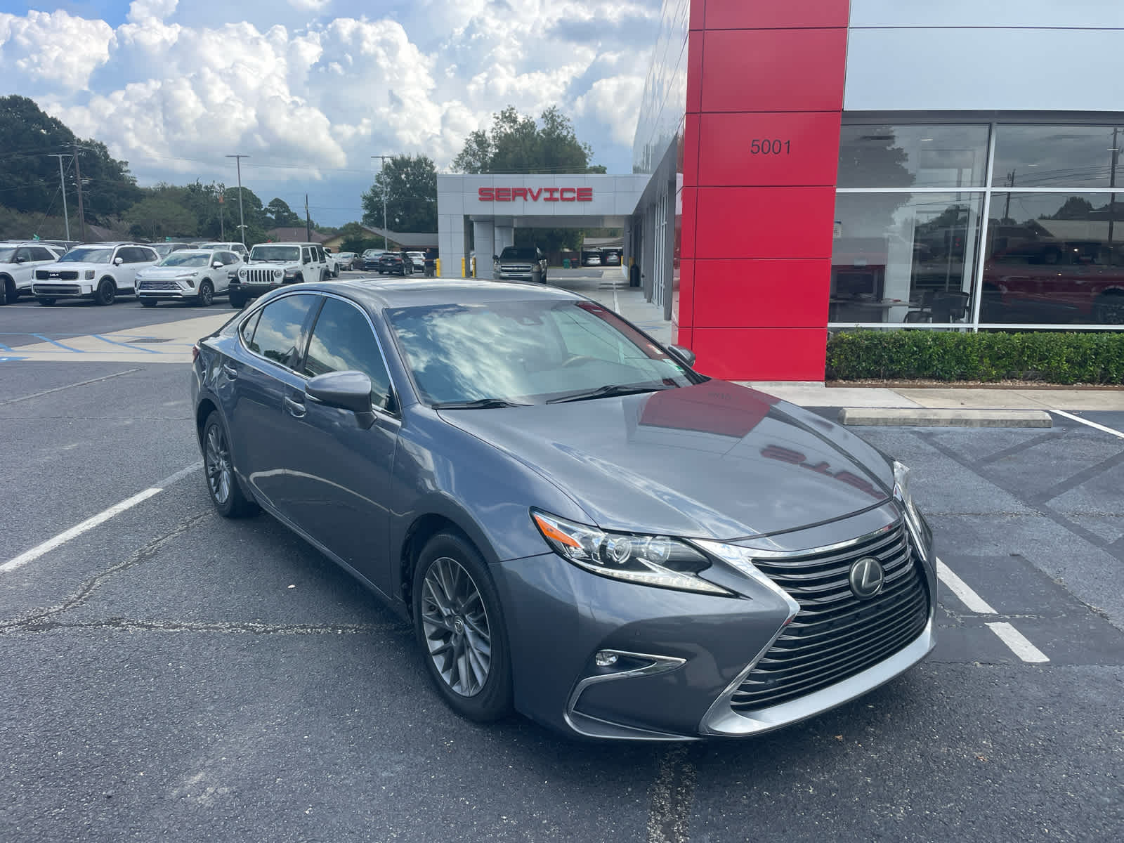 2018 Lexus ES 350 photo 2