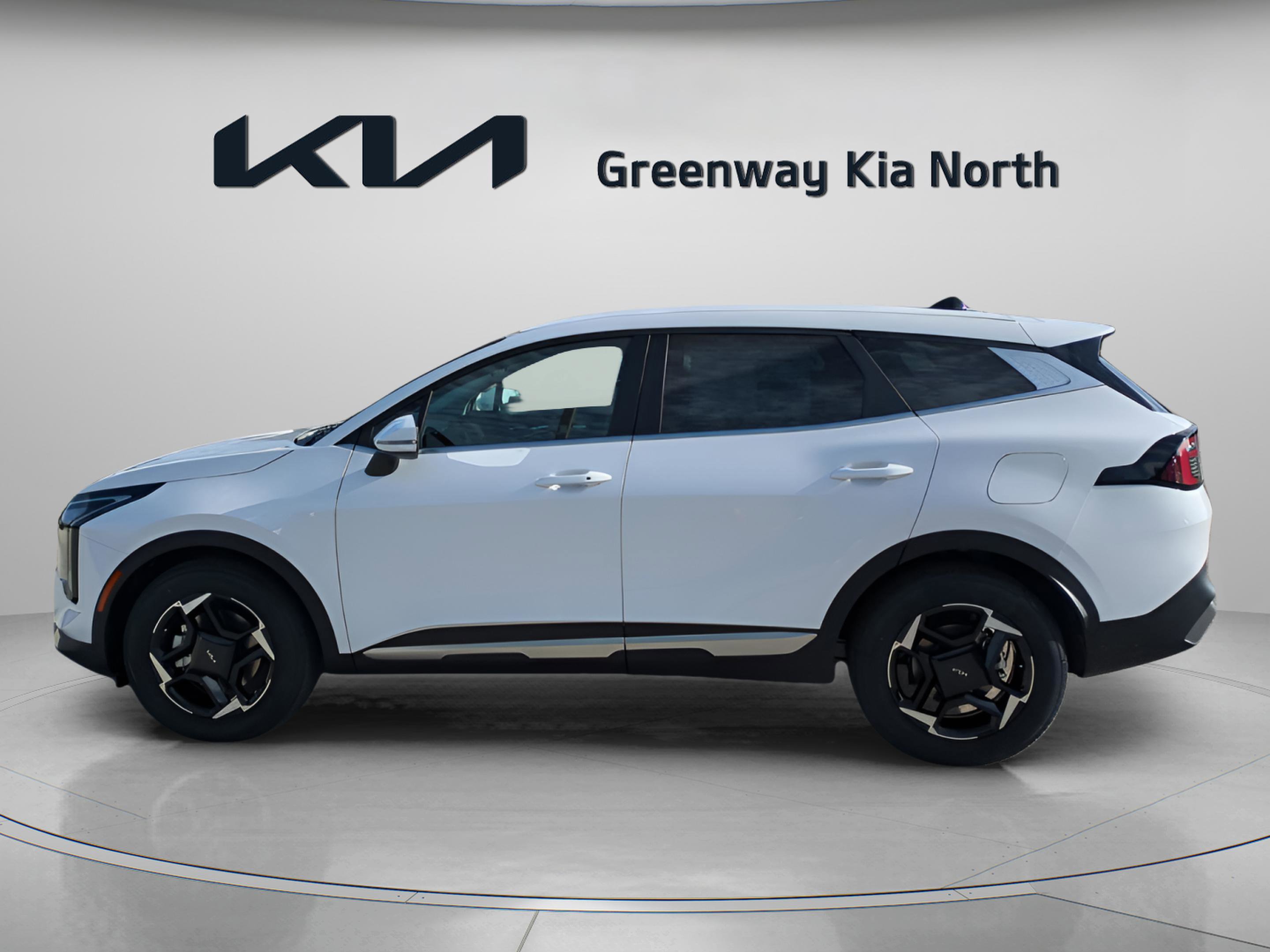 2026 Kia Sportage EX photo 4