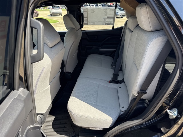 2025 Toyota 4Runner SR5 photo 12