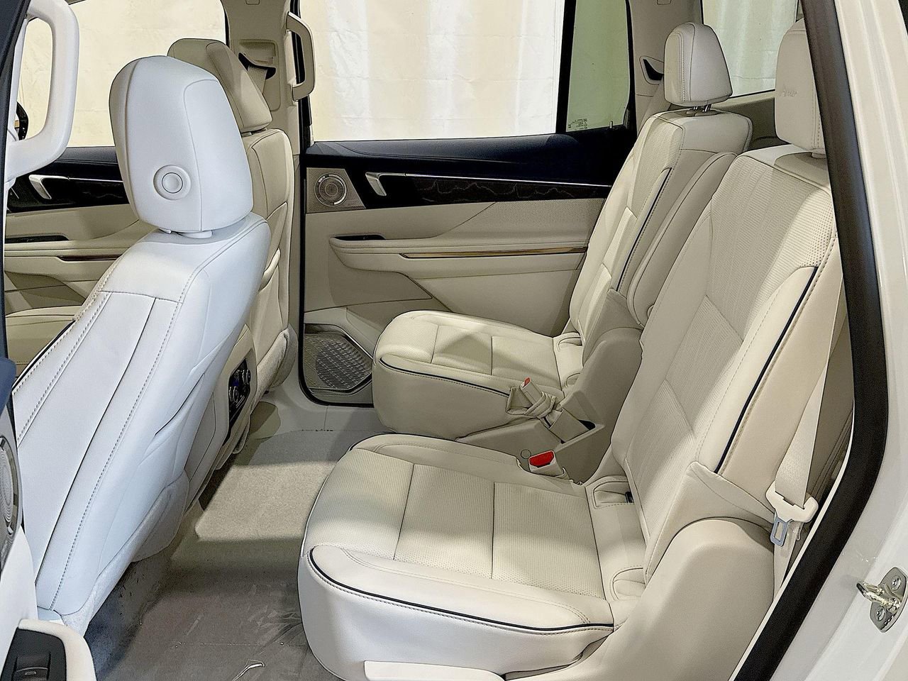 2026 Buick Enclave Avenir photo 23
