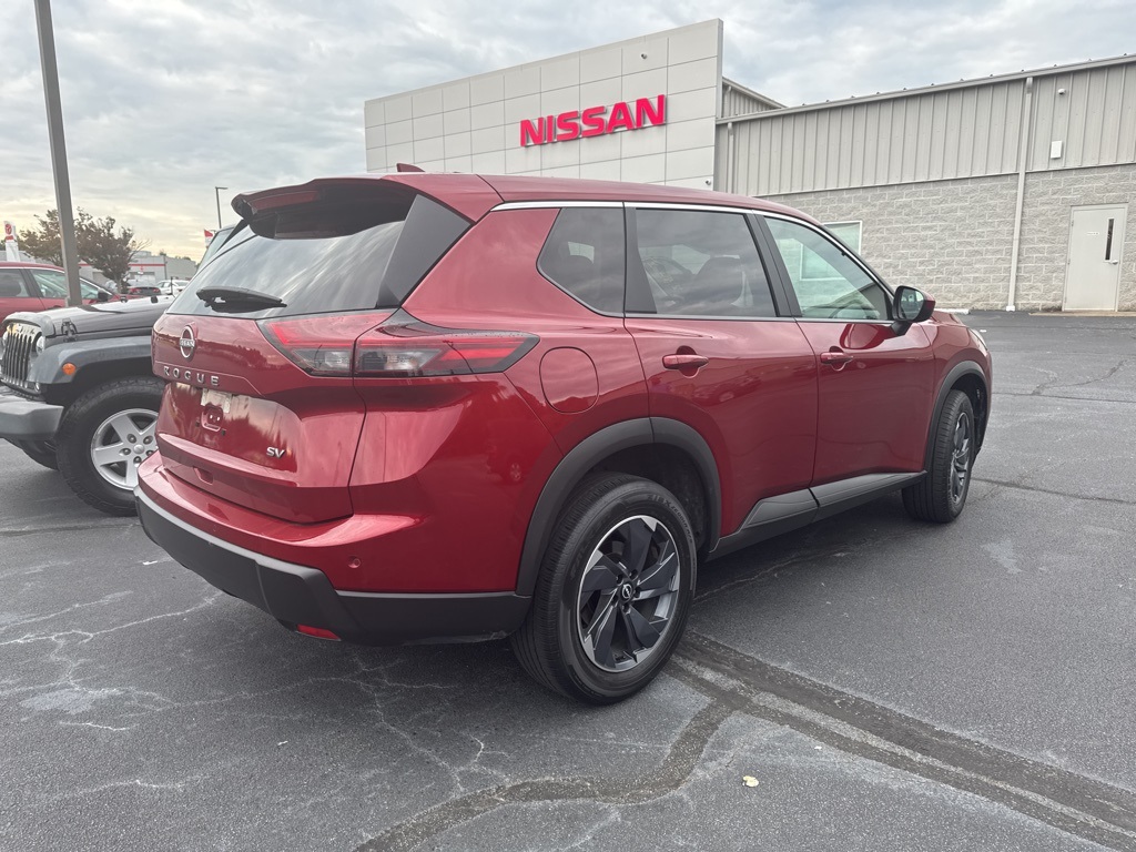 2024 Nissan Rogue SV photo 3