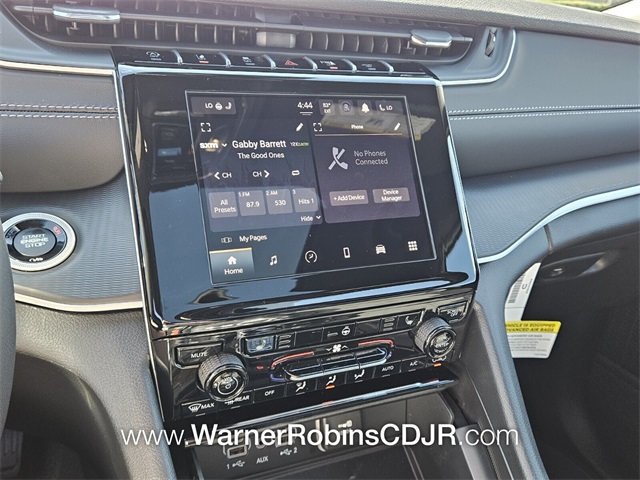 2025 Jeep Grand Cherokee Altitude X photo 19