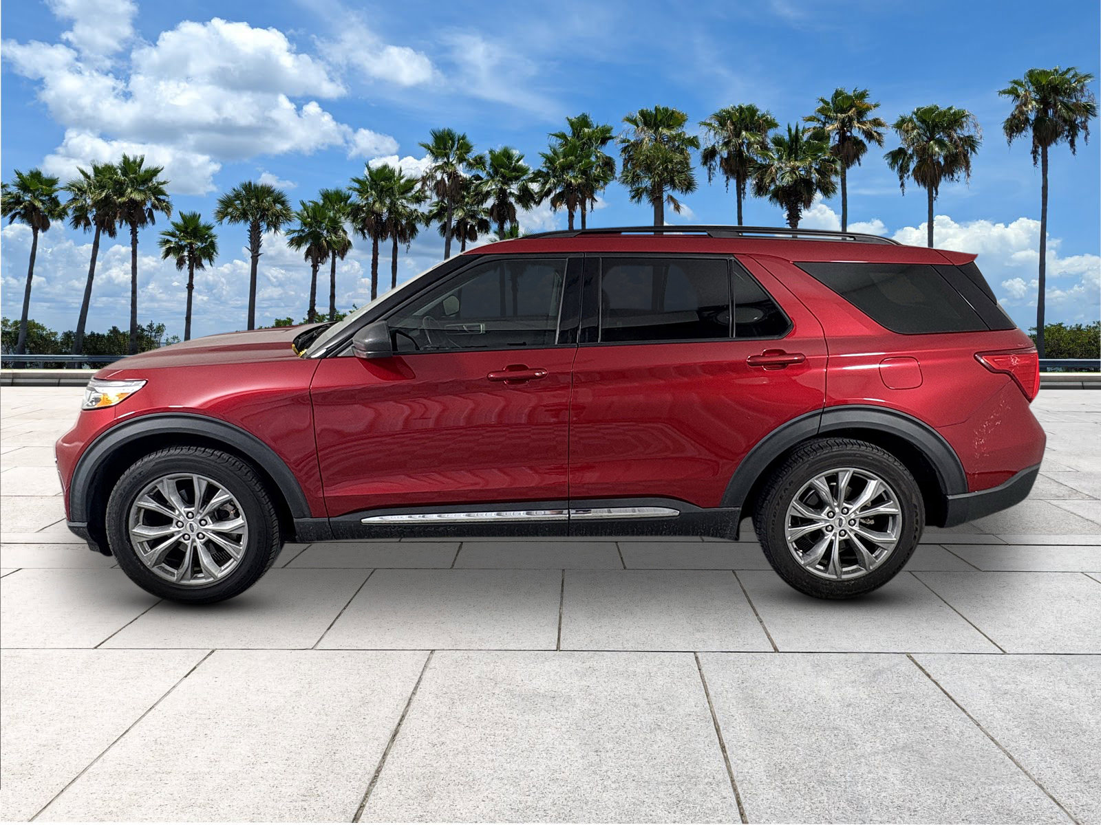 2022 Ford Explorer XLT photo 6