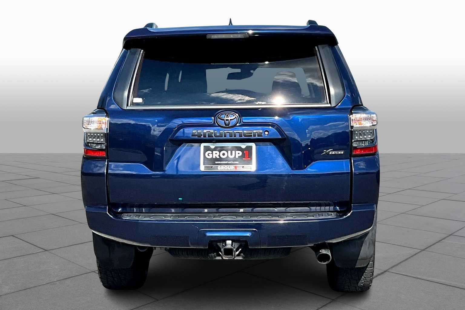 2021 Toyota 4Runner SR5 4WD photo 3