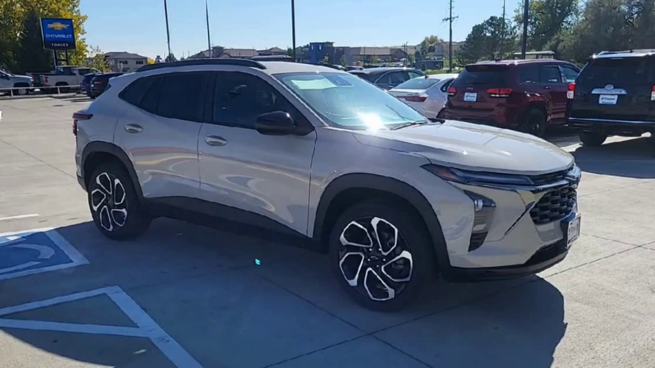 2026 Chevrolet Trax photo 2