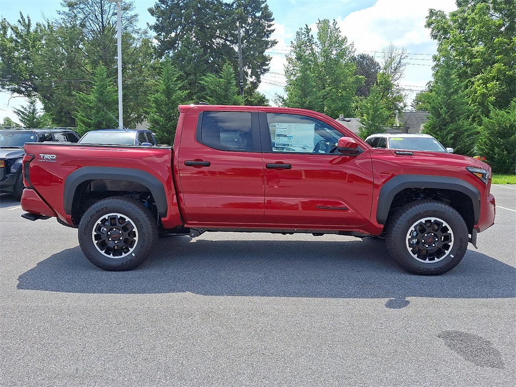 2025 Toyota Tacoma TRD Off-Road Double Cab photo 4