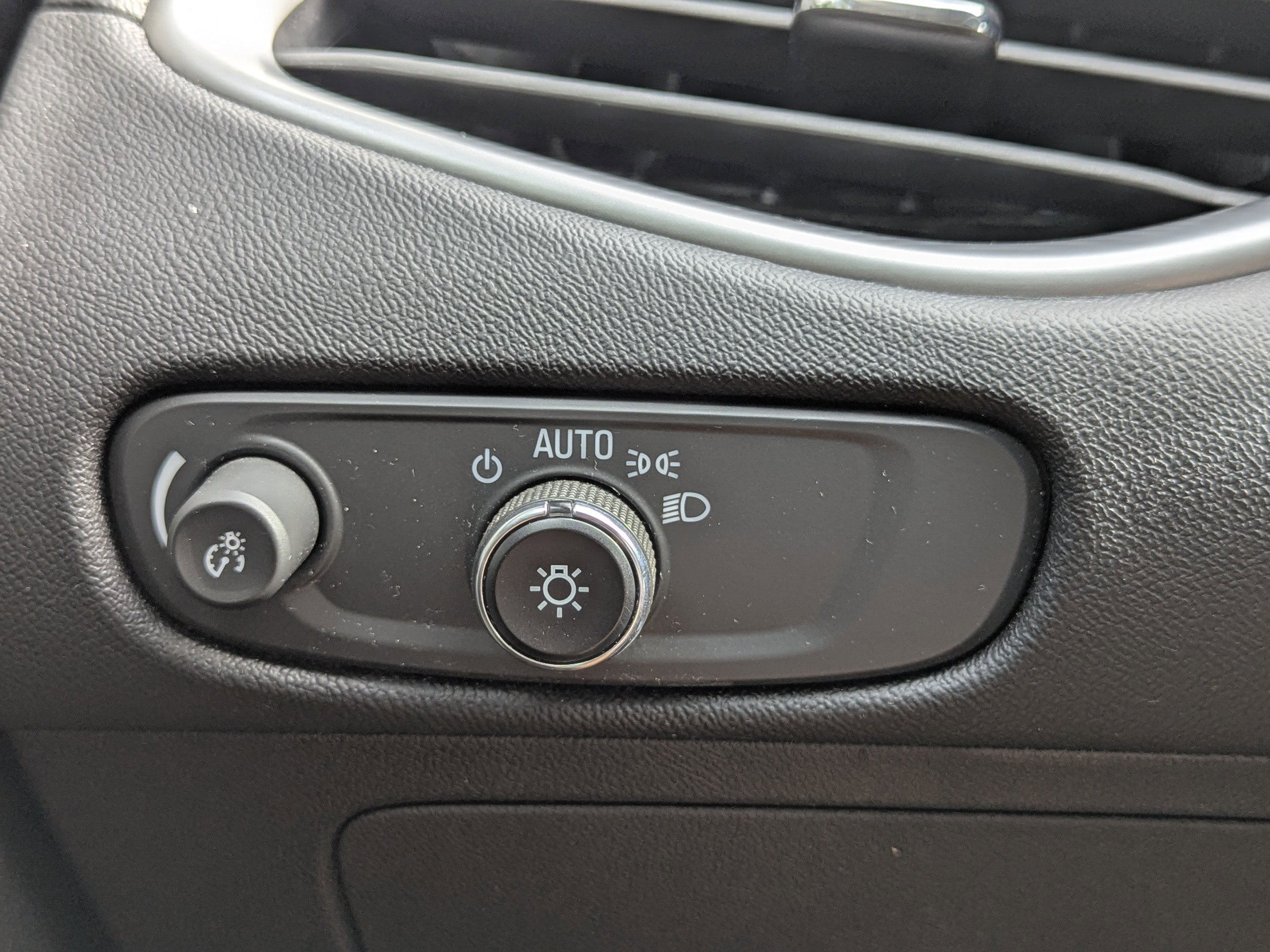 2022 Chevrolet Malibu 1LT photo 27