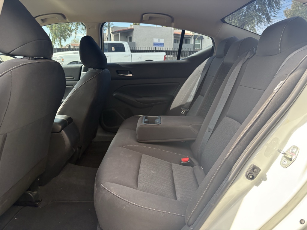 2022 Nissan Altima 2.5 S photo 9