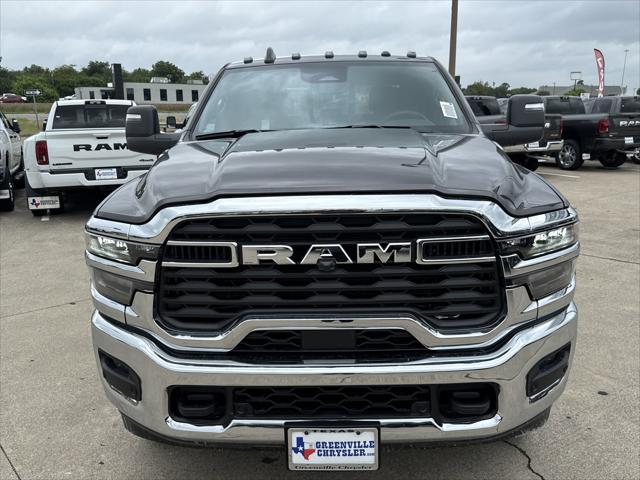 2025 Ram 2500 Tradesman photo 2