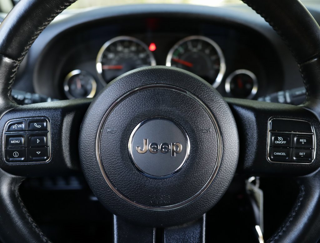 2016 Jeep Wrangler Unlimited Rubicon photo 11