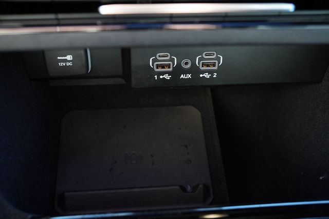2025 Jeep Wagoneer Base photo 32