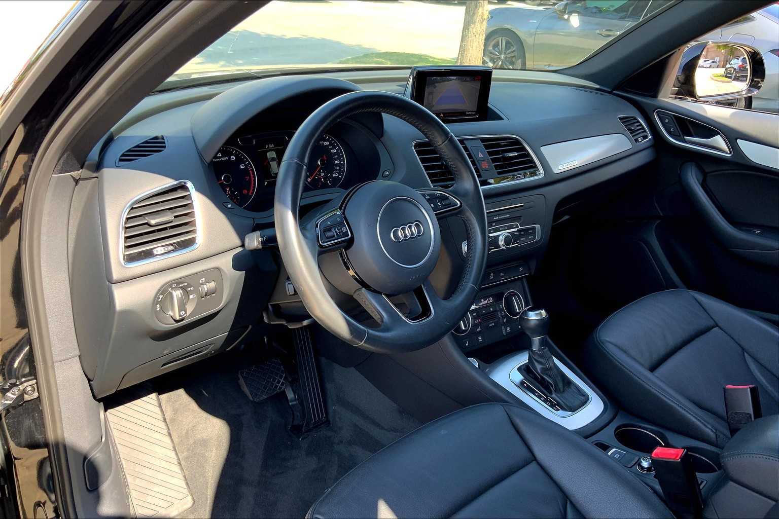 2018 Audi Q3 Premium photo 16