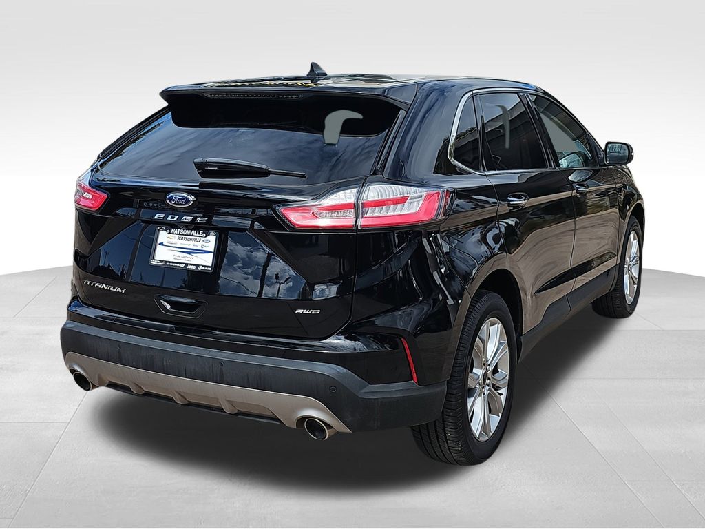 2023 Ford Edge Titanium photo 3