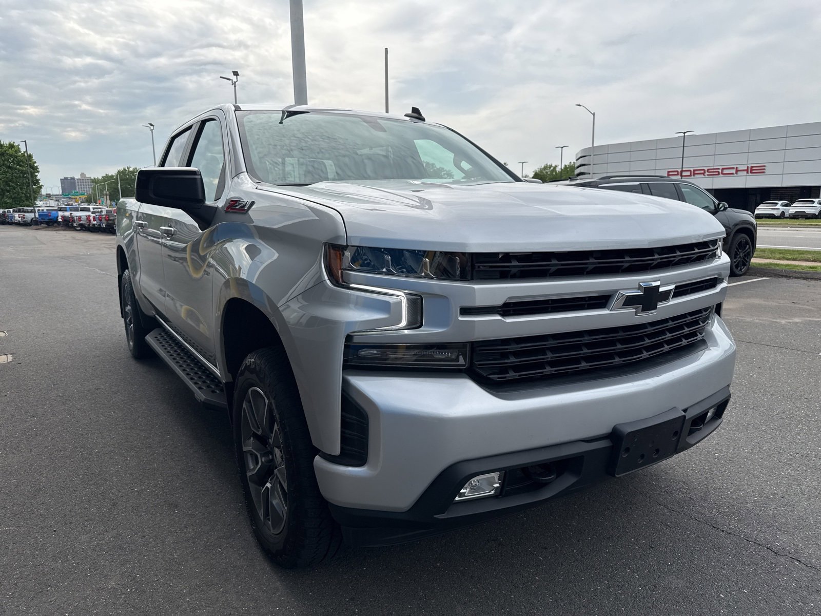 2022 Chevrolet Silverado 1500 RST photo 4