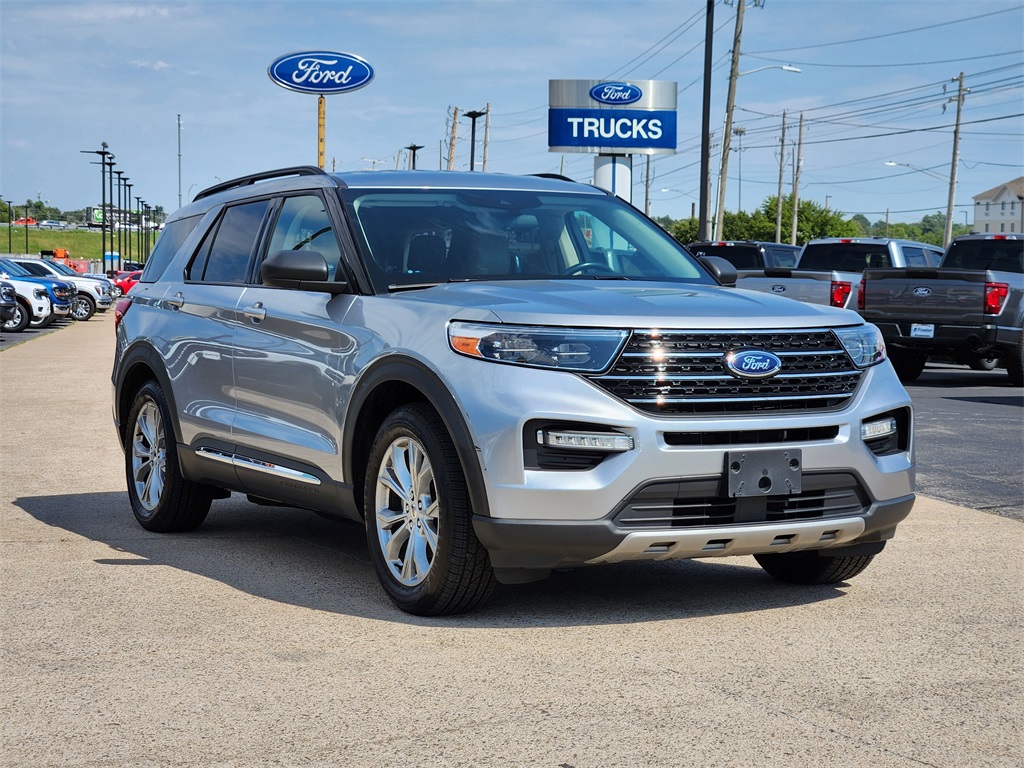 2020 Ford Explorer XLT photo 3