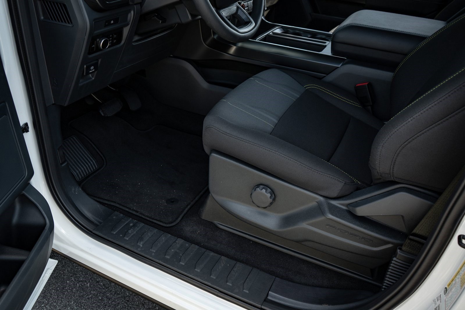 2025 Ford F-150 STX photo 13