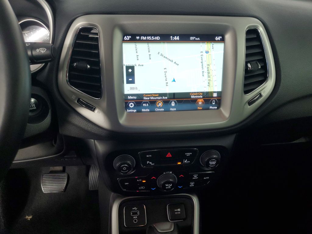 2018 Jeep Compass Latitude photo 16