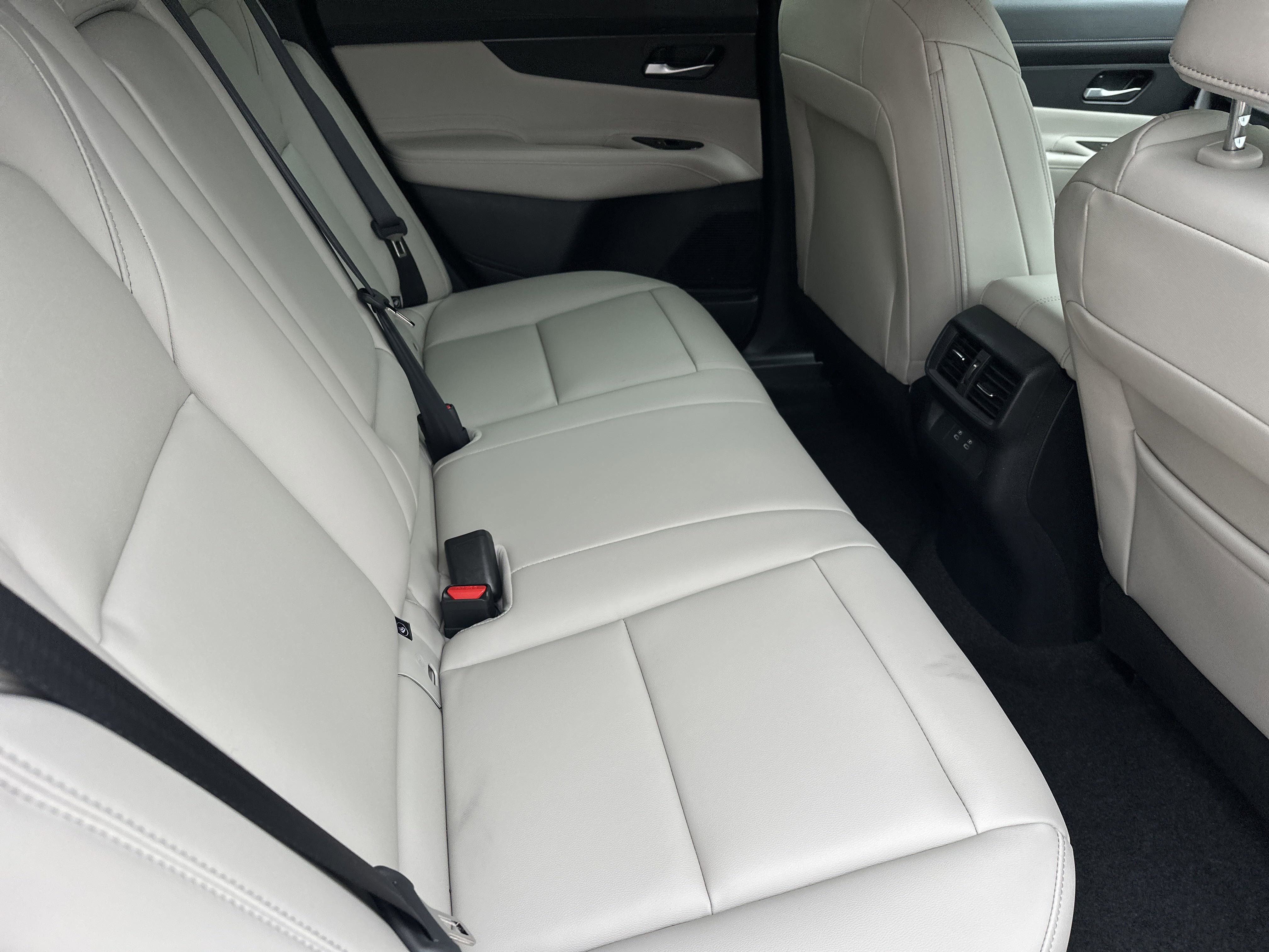2025 Nissan Murano SV photo 9