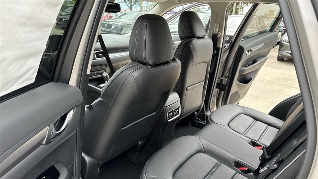 2025 Mazda CX-5 2.5 S Preferred photo 33