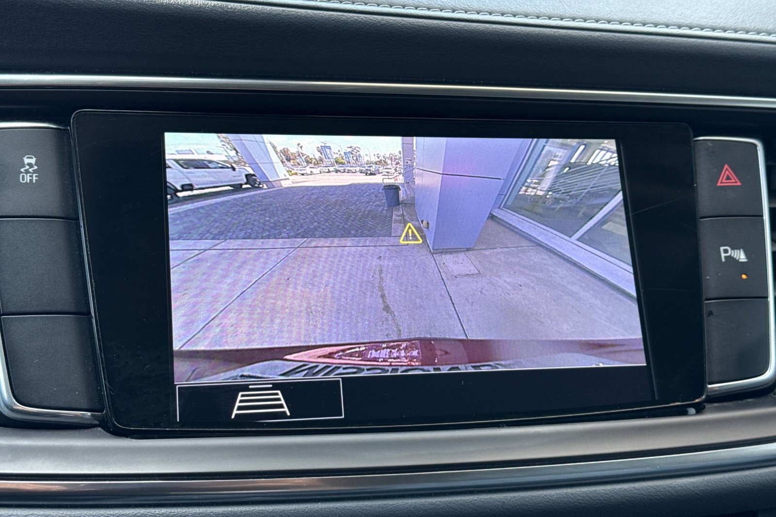 2021 Buick Enclave Essence photo 23