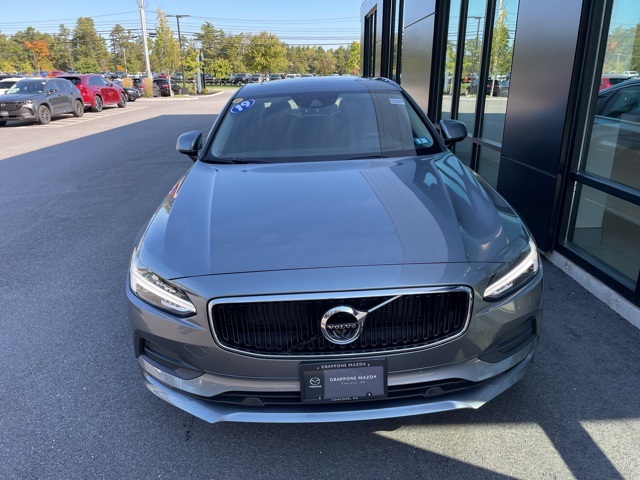 2019 Volvo S90 T6 Momentum photo 2