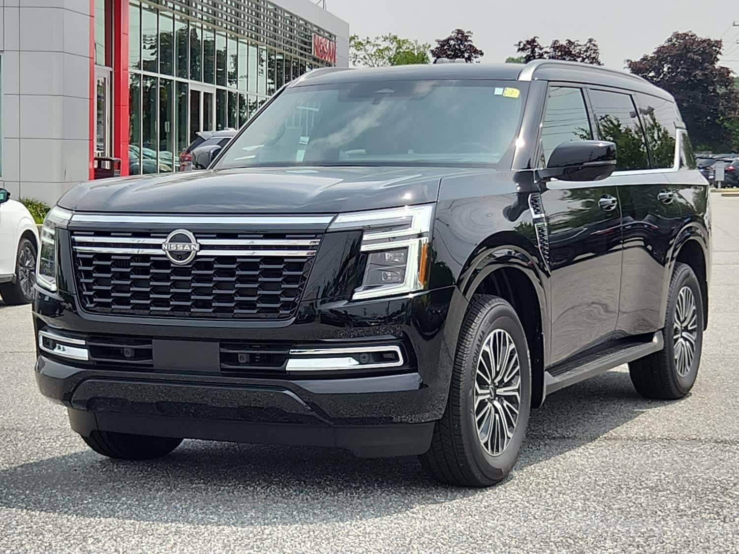 2025 Nissan Armada SL's photo