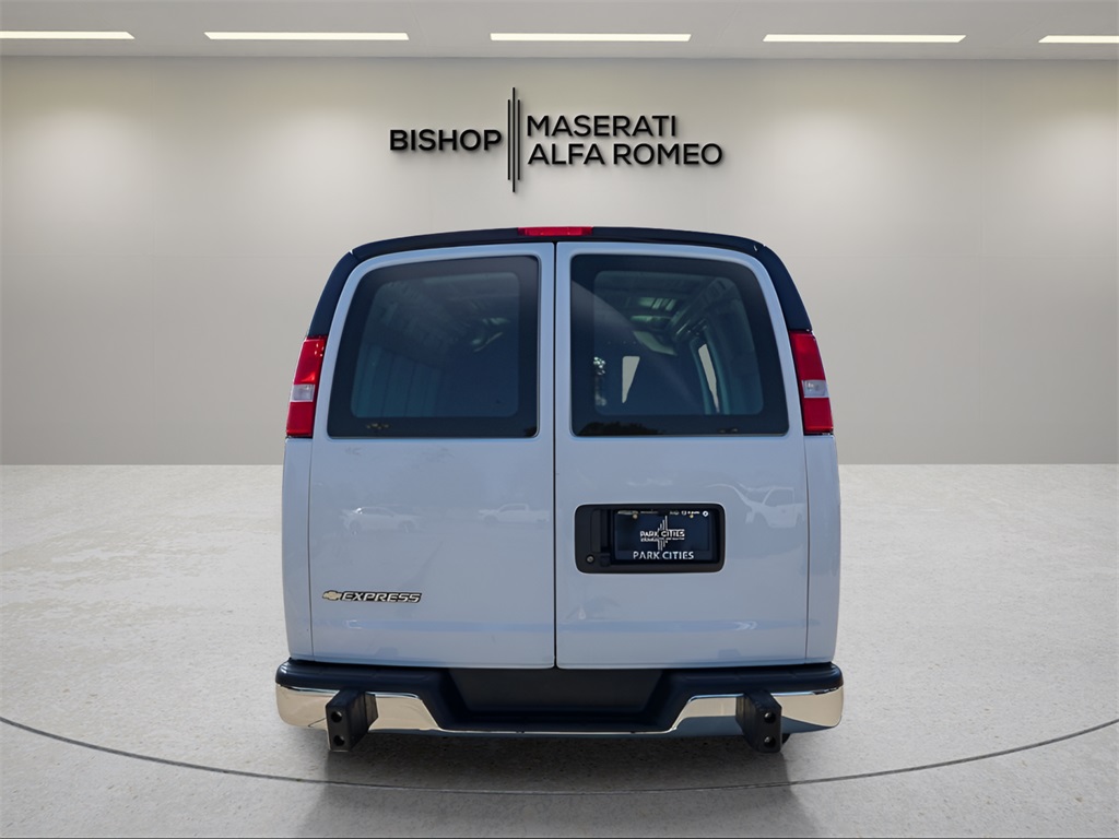 2023 Chevrolet Express 2500 Work Van photo 4