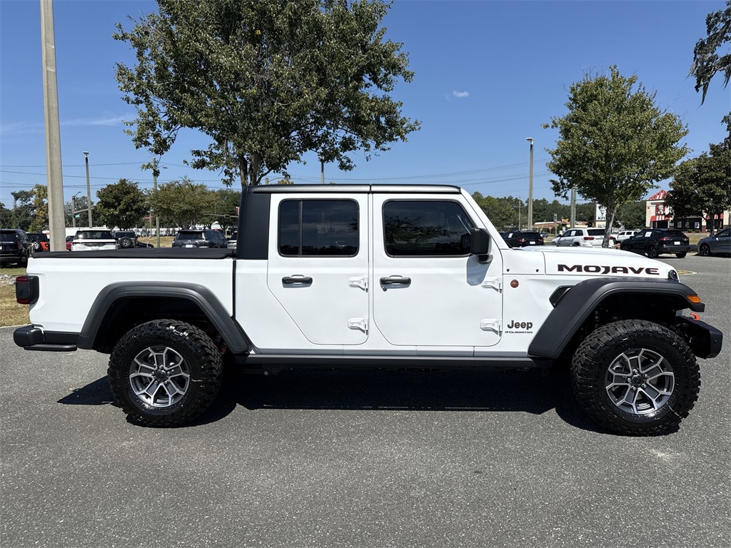 2025 Jeep Gladiator Mojave photo 2