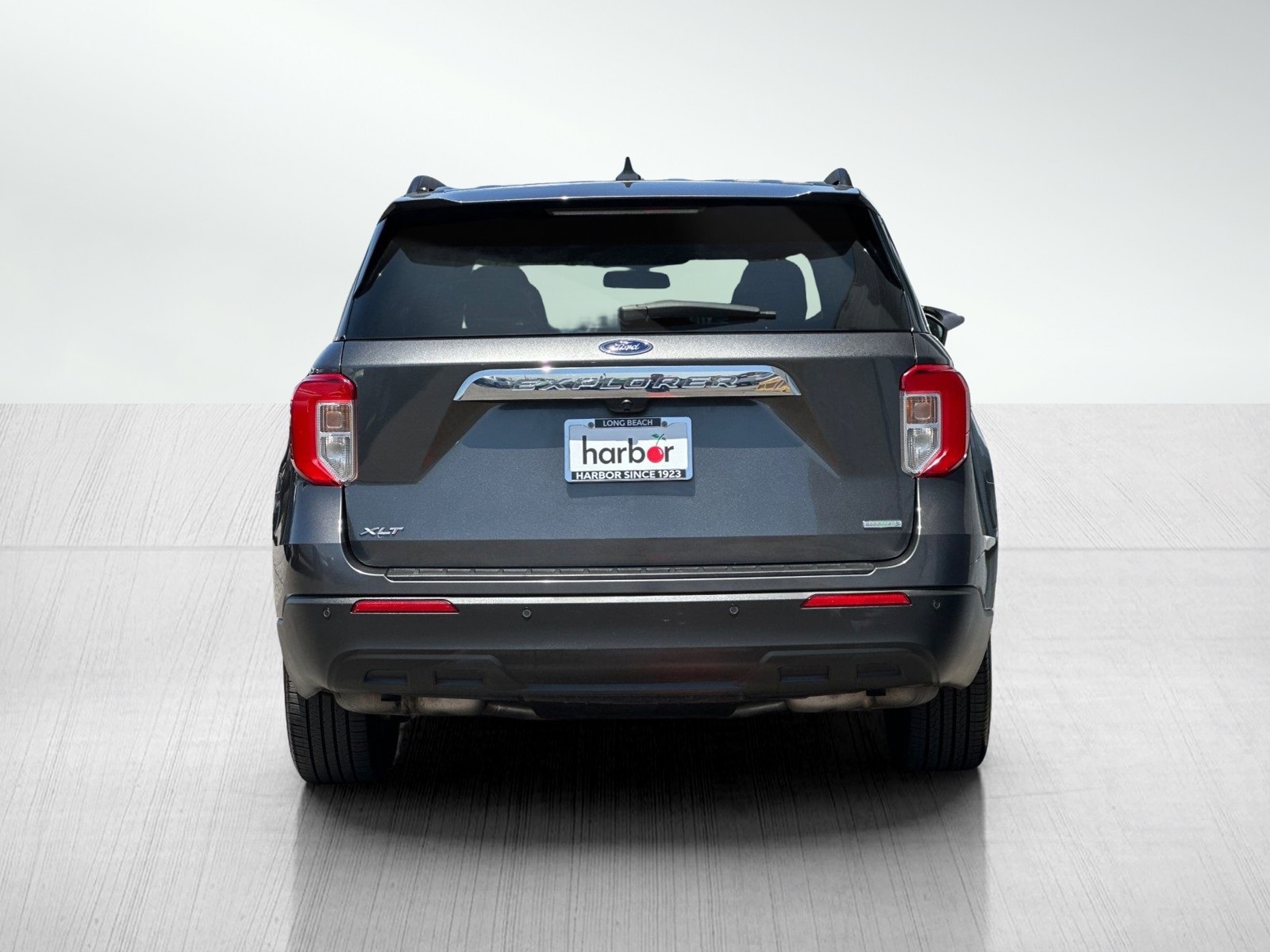 2020 Ford Explorer XLT photo 3