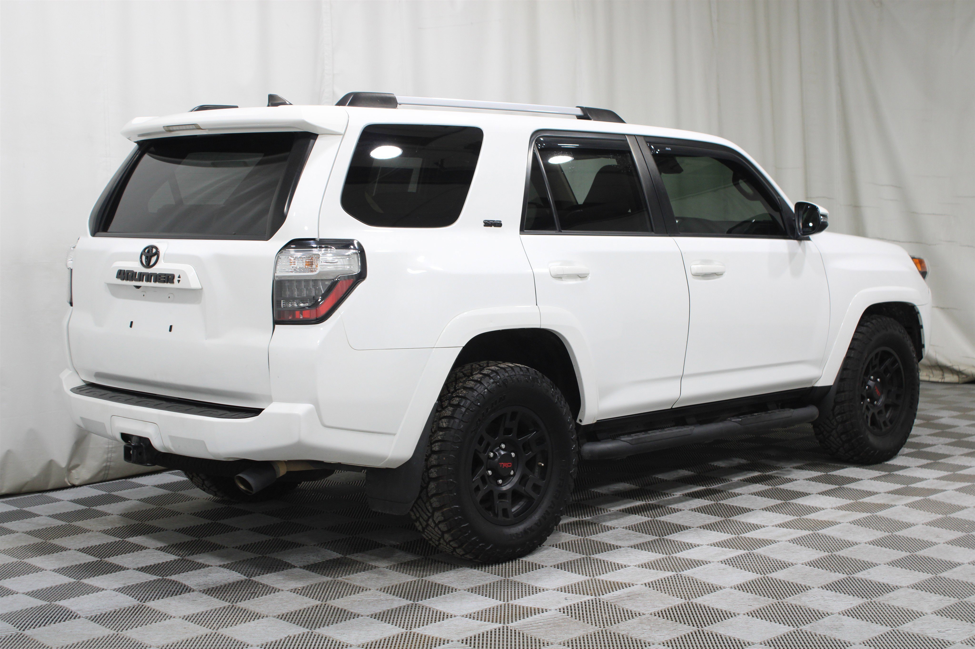 2021 Toyota 4Runner SR5 Premium photo 17