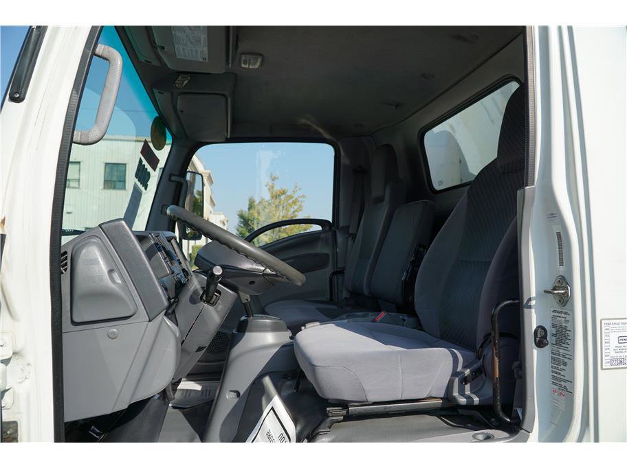 2014 Isuzu NQR/NRR photo 12