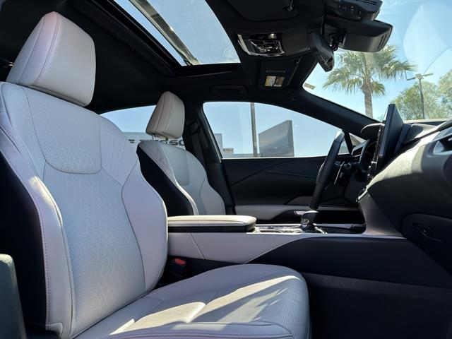 2024 Lexus RX Premium photo 9
