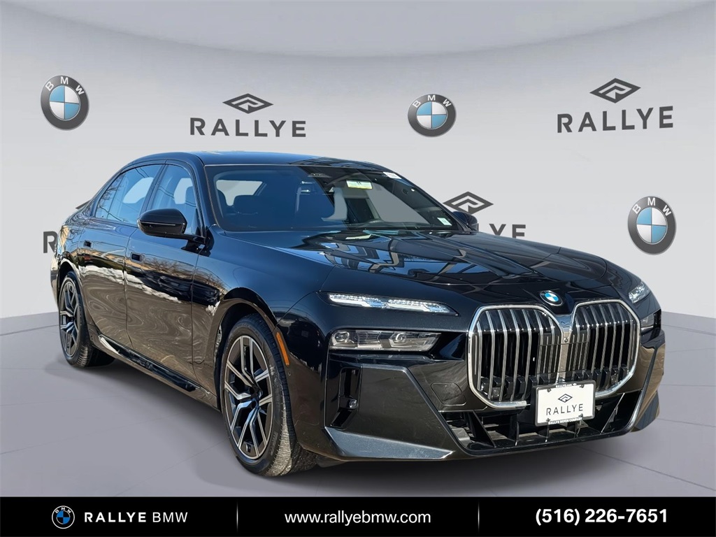 2023 BMW 7 Series 760i's photo