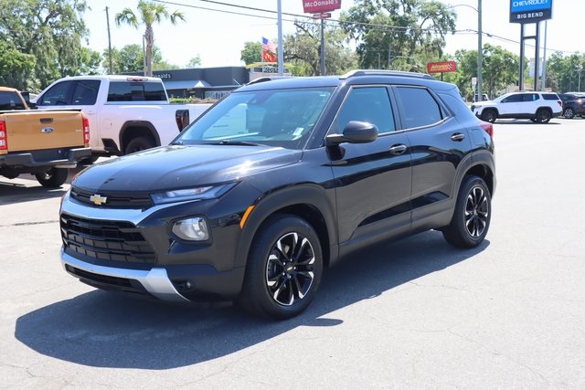 Used 2021 Black Chevrolet LT image 3