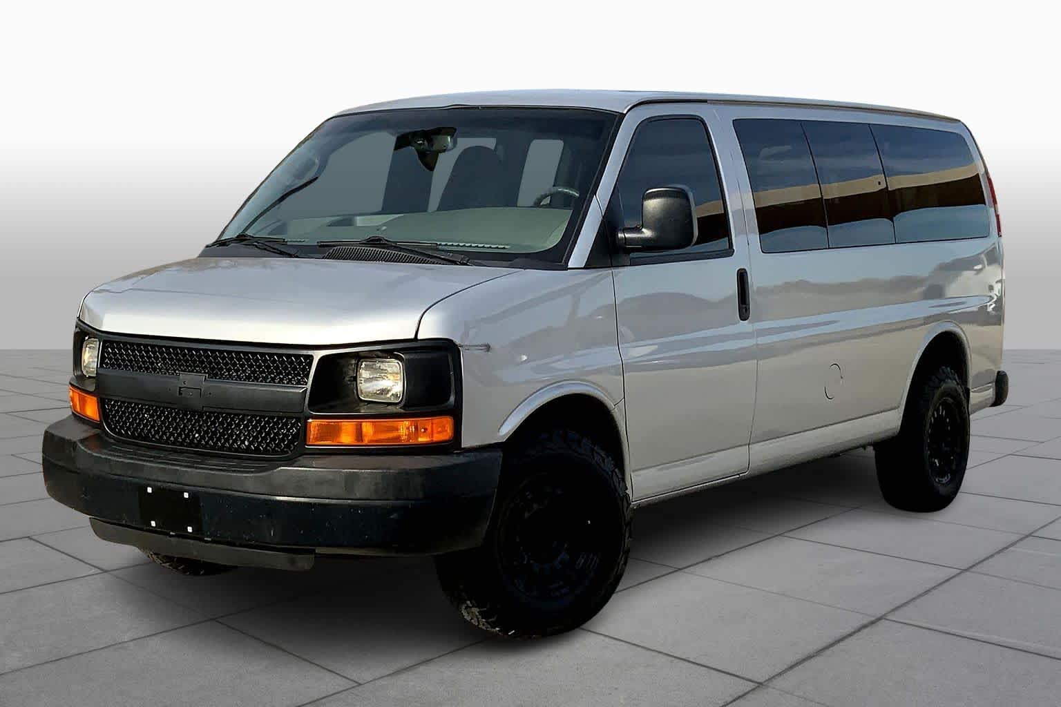 2014 Chevrolet Express Passenger LS