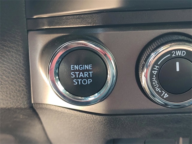 2020 Toyota RAV4 TRD Off-Road photo 18