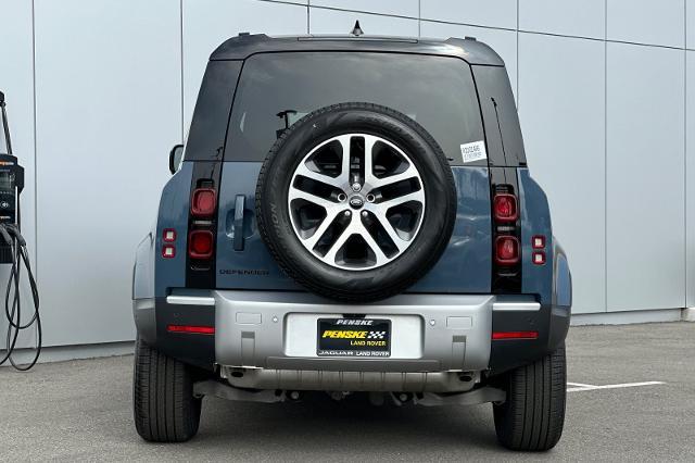 2024 Land Rover Defender 110 S photo 4