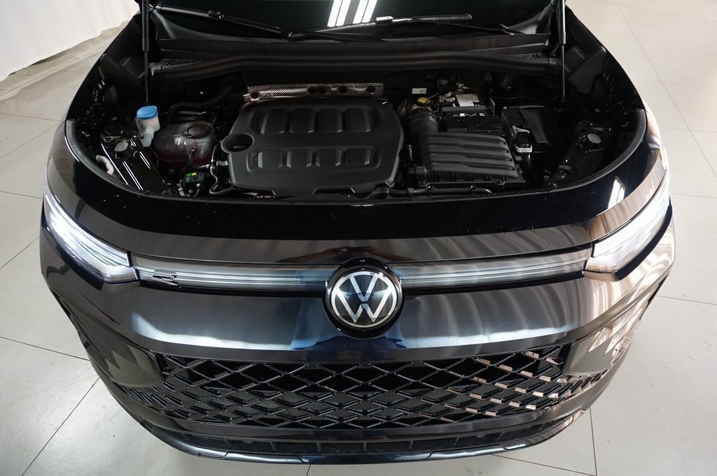 2025 Volkswagen Tiguan SE R-Line Black photo 25