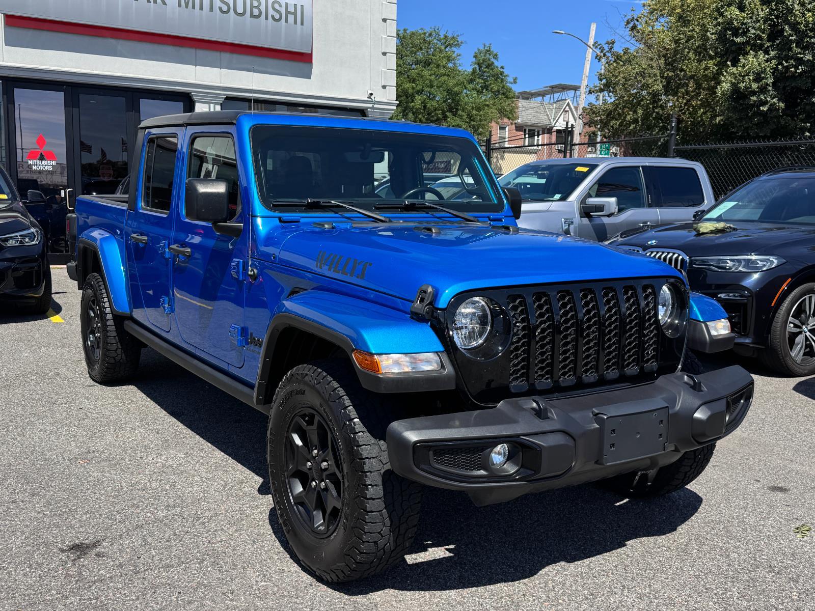 2021 Jeep Gladiator Willys photo 3