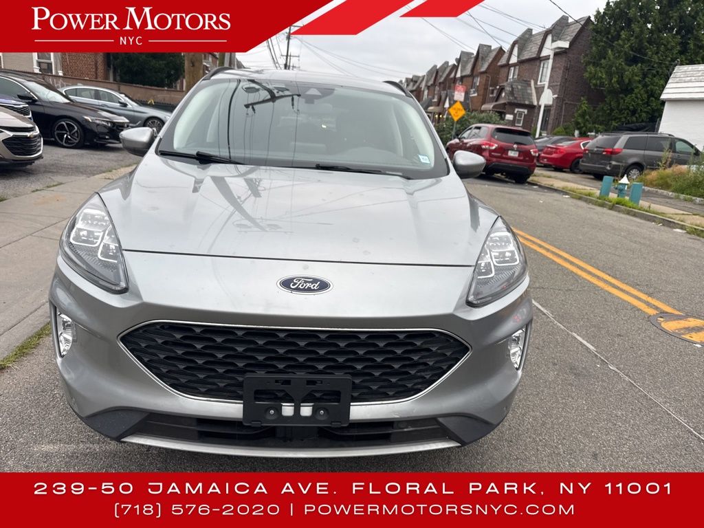 2021 Ford Escape Titanium photo 8